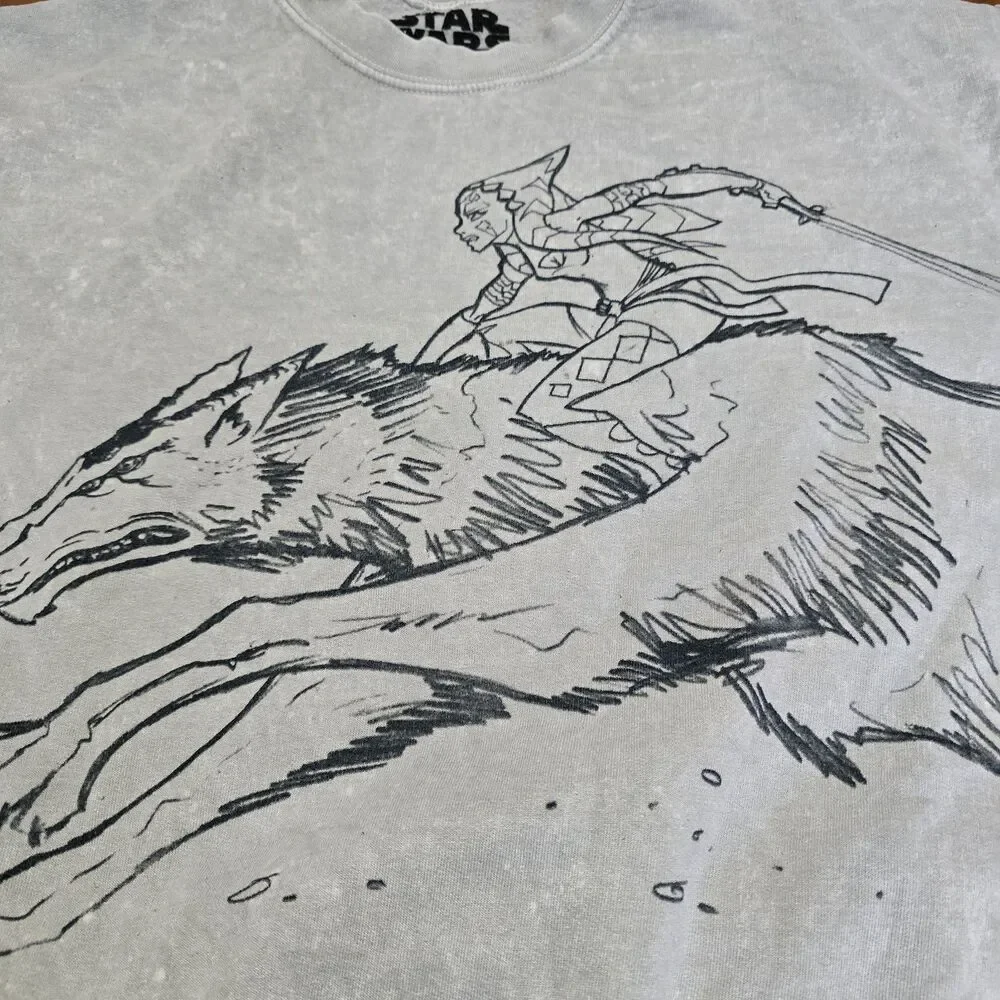 Our Universe Star Wars Ahsoka Tano Loth Wolf Graphic Crew Neck Sweatshirt M - Picture 2 of 4